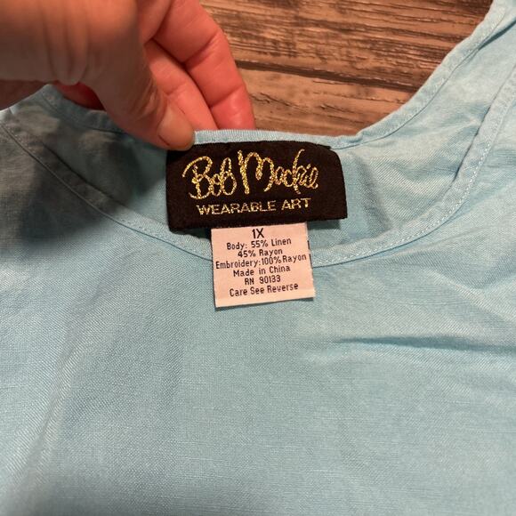 Bob Mackie Linen Blend Sleeveless Blouse 1X Blue Eyelet Hem - Picture 2 of 3